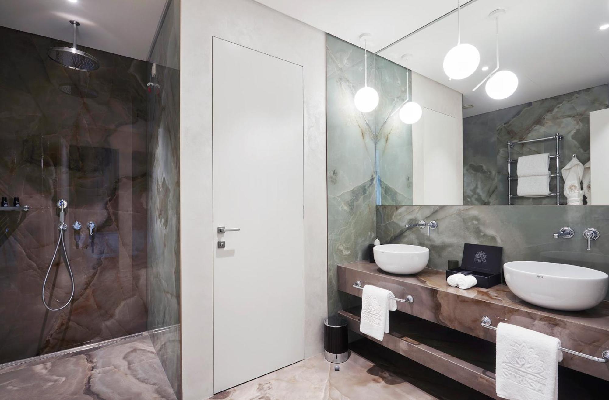 Boutique Hotel สเตรซา ภายนอก รูปภาพ